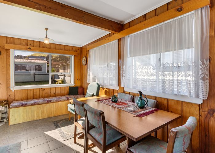  at 109 Wallace Road, Mangere Bridge, Auckland