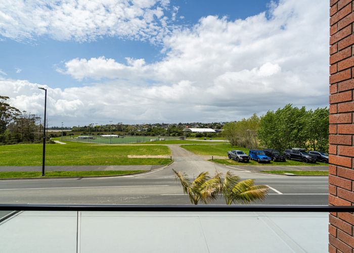  at 14/4 Stables Lane, Millwater, Rodney, Auckland