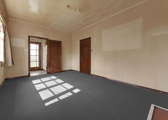  at 2 Fairlands Avenue, Waterview, Auckland City, Auckland