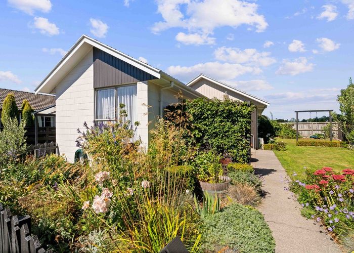  at 37 Oakley Crescent, Hornby, Christchurch