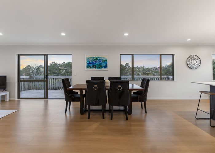  at 3 Trotting Terrace, Fairview Heights, Auckland