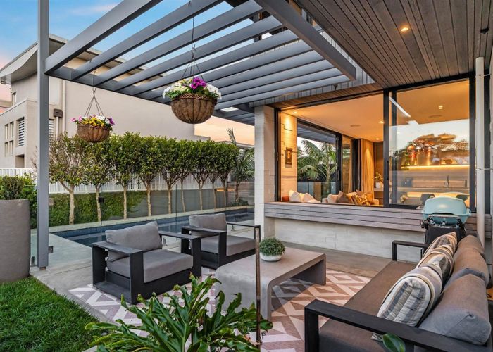  at 41 Craig Road, Milford, North Shore City, Auckland