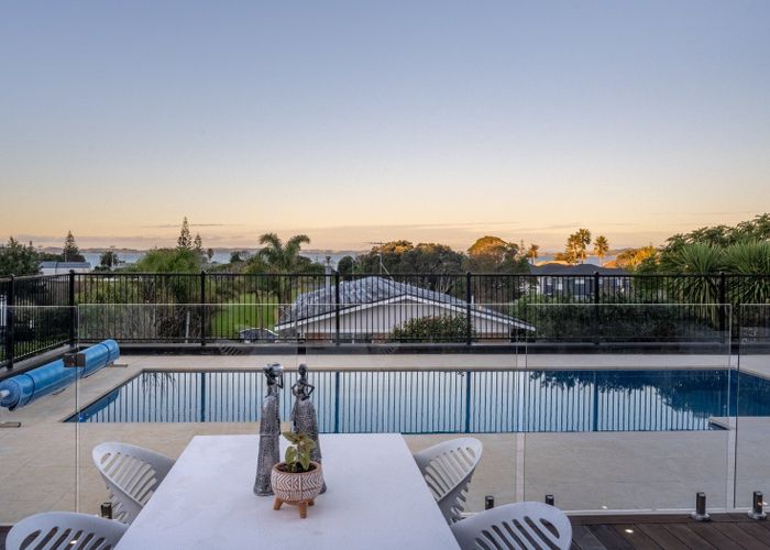  at 14A McCrystal  Avenue, Bucklands Beach, Manukau City, Auckland