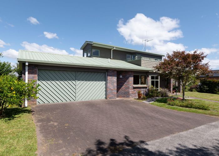  at 20 Piccadilly Lane, Hillcrest, Hamilton
