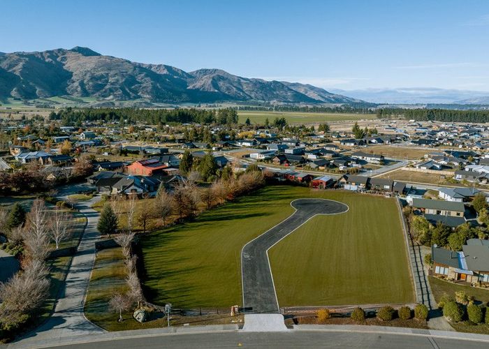  at 8 Yorkie Way, Lake Hawea, Wanaka, Otago