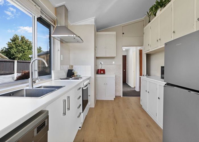  at 9B Westmorland Place, Bishopdale, Christchurch City, Canterbury