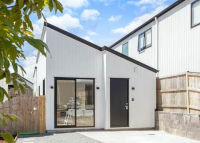  at 35 Morus Road, Massey, Auckland