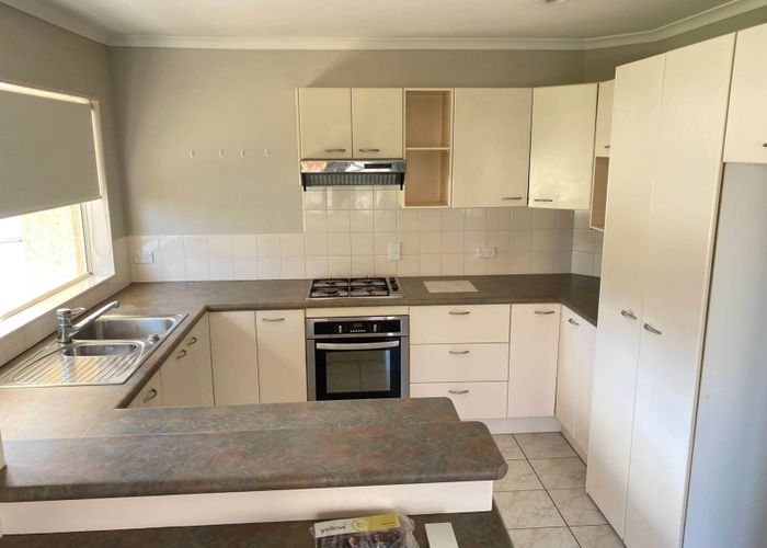  at 2A Fencotie Place, Northpark, Manukau City, Auckland