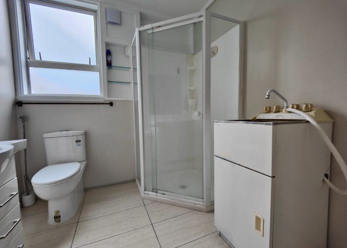  at 2/85 Owairaka Ave, Mount Albert, Auckland City, Auckland