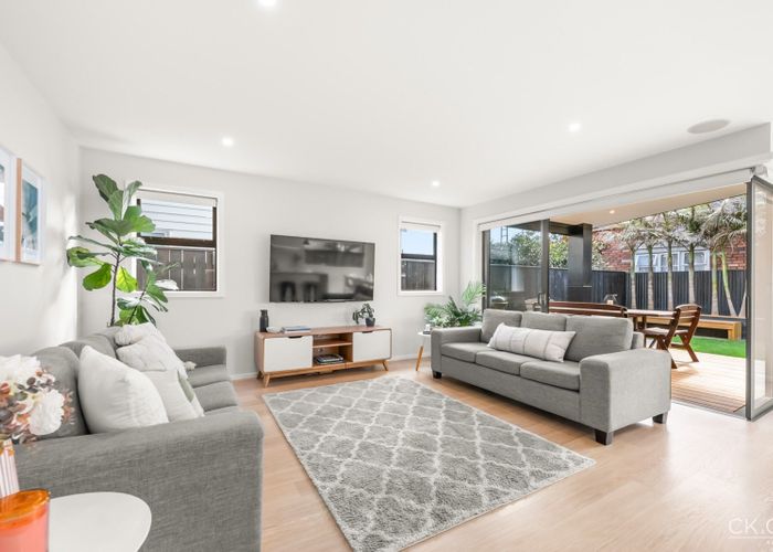  at 15 Adelaide Street, Petone, Lower Hutt, Wellington