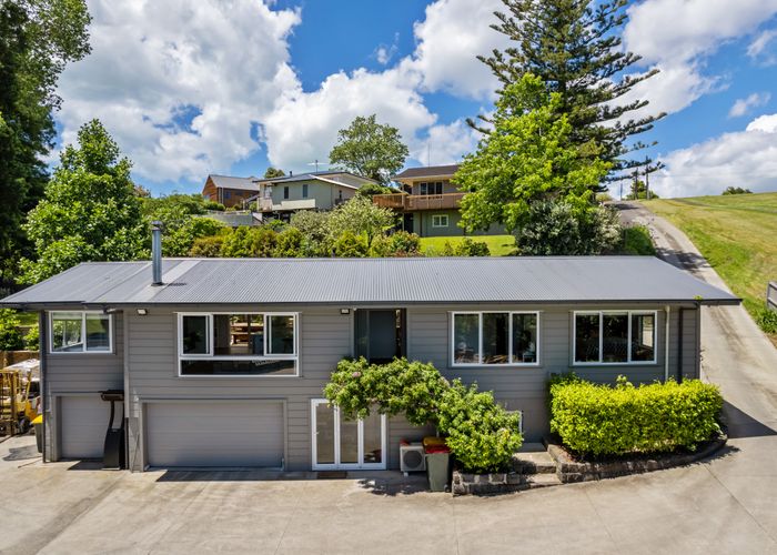  at 4 Hutchinsons Road, Bucklands Beach, Auckland