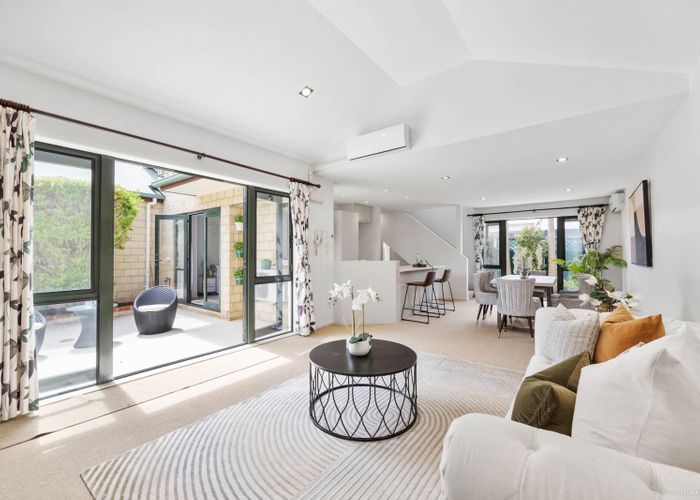  at 6/52 Taharoto Road, Takapuna, Auckland