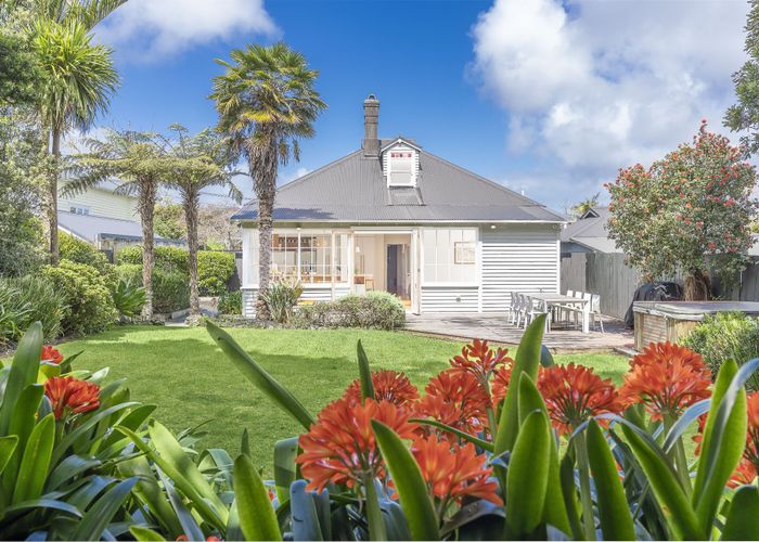  at 3 Shaw Street, Sandringham, Auckland City, Auckland