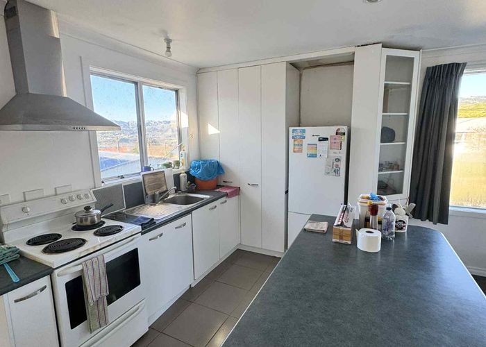  at 5 Whenua View, Titahi Bay, Porirua, Wellington