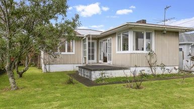  at 11 Deas Place, Otahuhu, Auckland