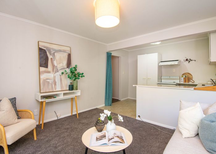  at 2/32 Eskdale Road, Papakowhai, Porirua, Wellington