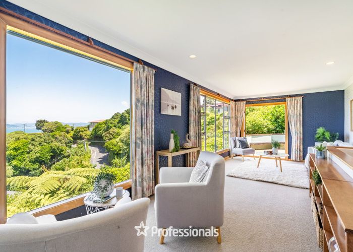  at 2 Singers Road, Korokoro, Lower Hutt, Wellington