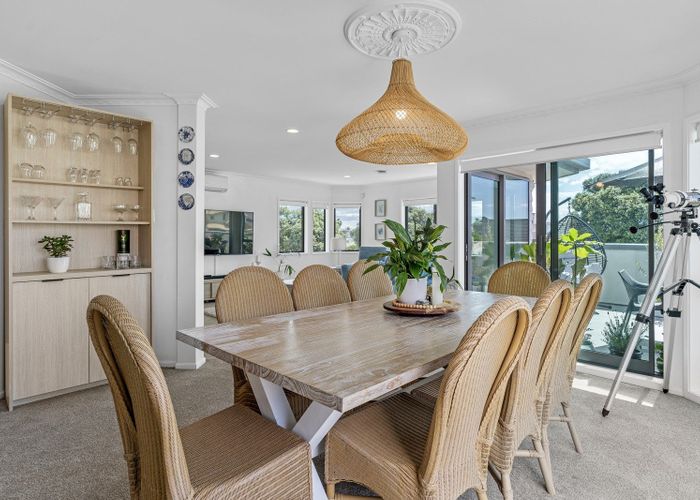  at 4A Sunbrae Grove, Mount Maunganui