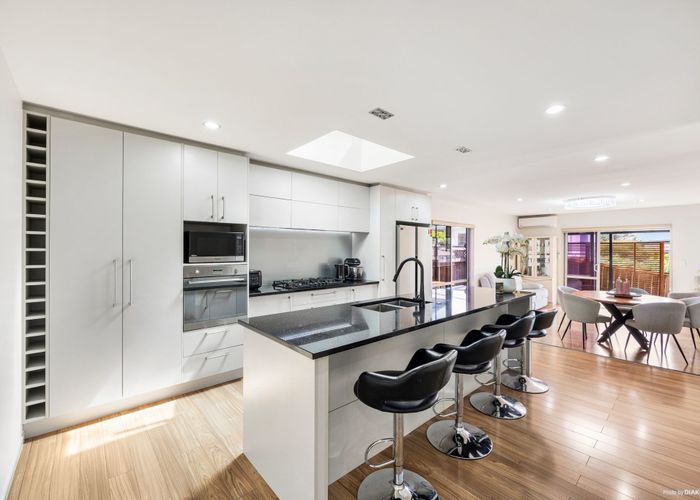  at 9 Wood Avenue, Howick, Manukau City, Auckland