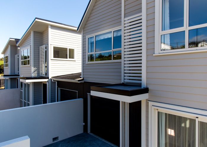  at 79 Karepiro Drive, Stanmore Bay, Whangaparaoa