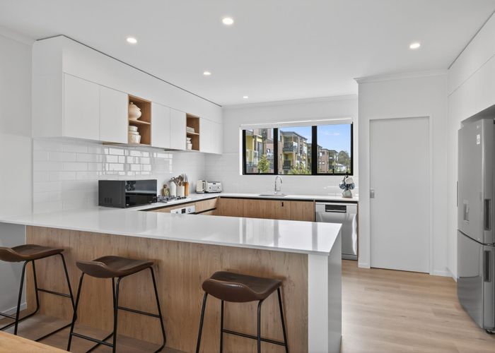  at 4/271 Ormiston Road, Flat Bush, Manukau City, Auckland