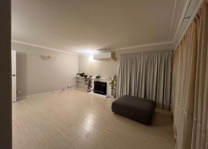  at 17 Bradbury Road, Botany Downs, Manukau City, Auckland