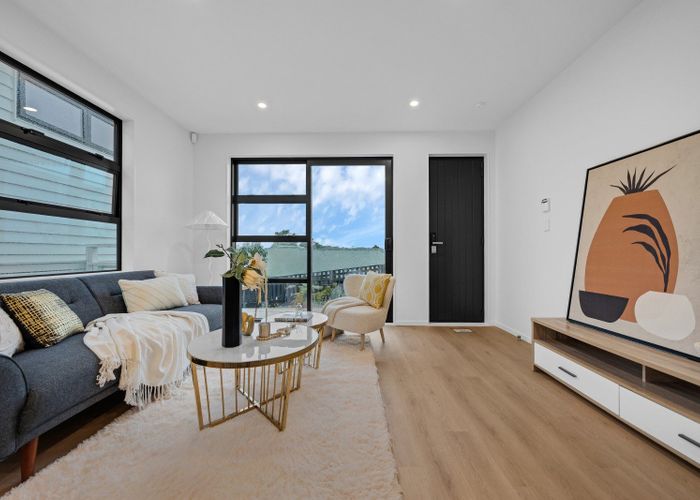  at B-C/58 Marlborough Avenue, Glenfield, North Shore City, Auckland