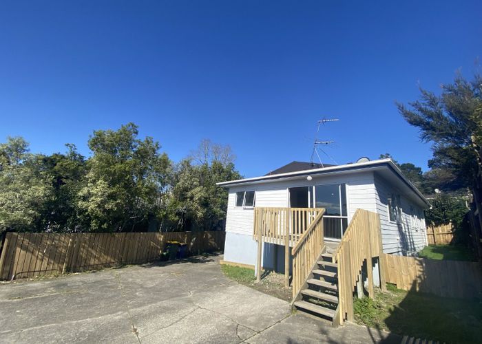  at 5 Meadowvale Rise, Titirangi, Waitakere City, Auckland