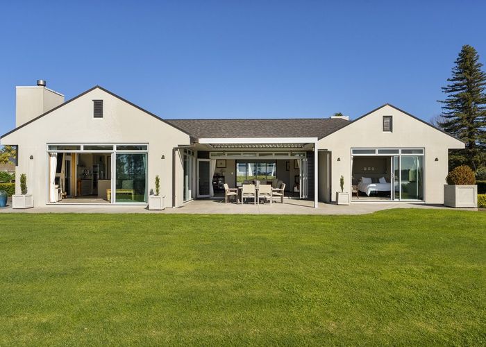  at 329O Plummers Point Road, Whakamārama