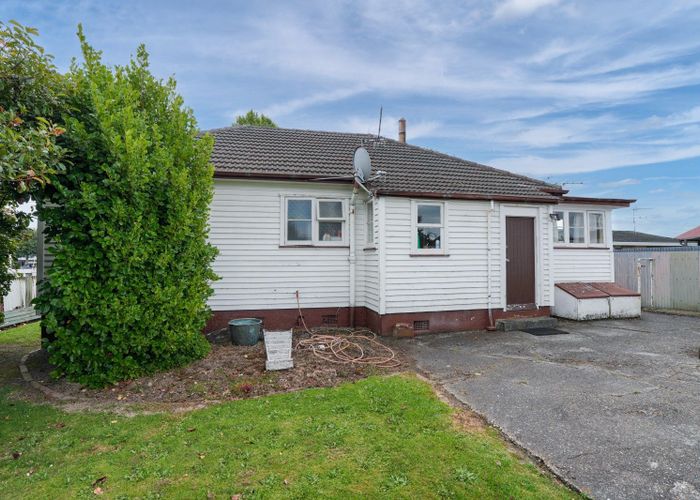  at 19 Stirling Street, Windsor, Invercargill, Southland