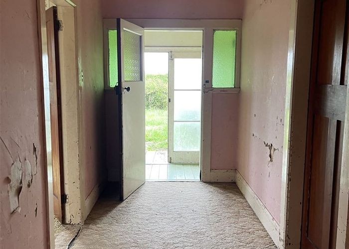  at 127 Kakaramea Road, Patea