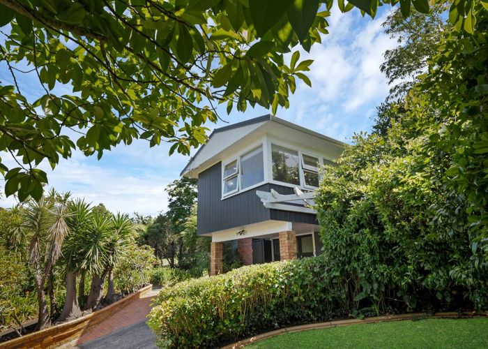  at 1/7 Jutland Street, Mairangi Bay, North Shore City, Auckland