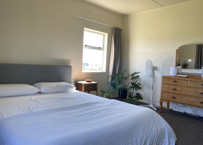 at 137 Redhills Road, Massey, Waitakere City, Auckland