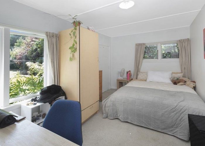  at 16c Barlow Street, Ilam, Christchurch City, Canterbury