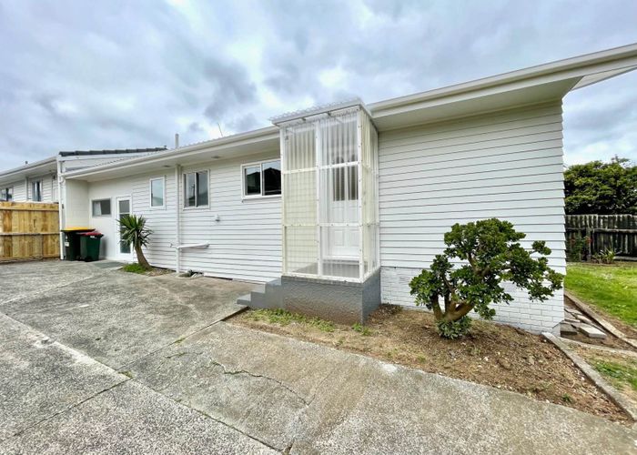  at 2/16 Sandra Avenue, Otara, Manukau City, Auckland