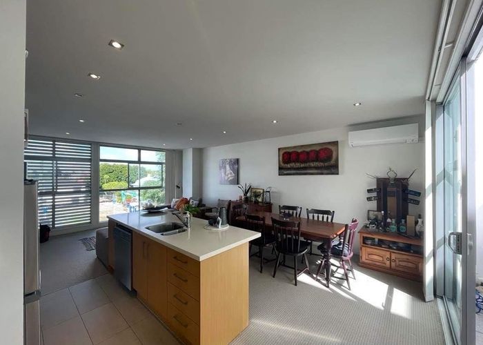  at 1J/1C Queen Mary Ave, Epsom, Auckland City, Auckland