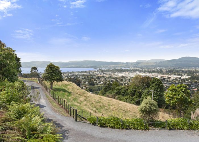  at 72 Mountain Road, Pukehangi, Rotorua, Bay Of Plenty