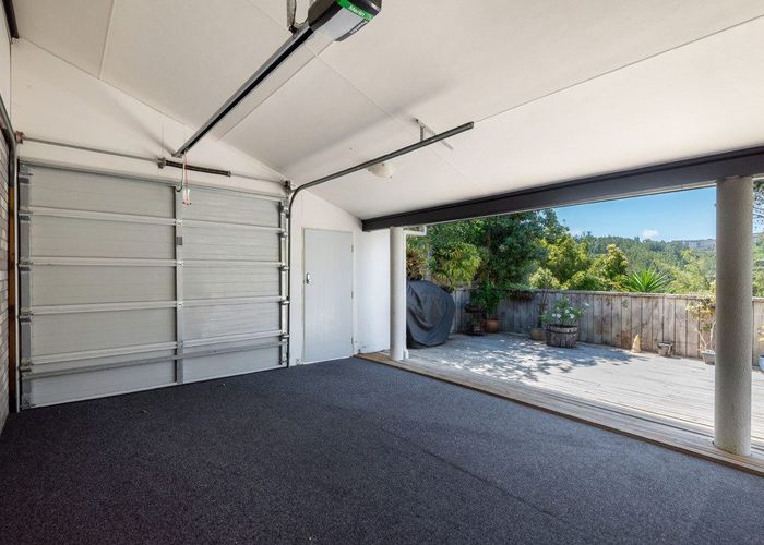  at 1/39 Radiata Lane, Chatswood, North Shore City, Auckland