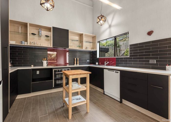  at 90 Aeroview Drive, Beach Haven, Auckland