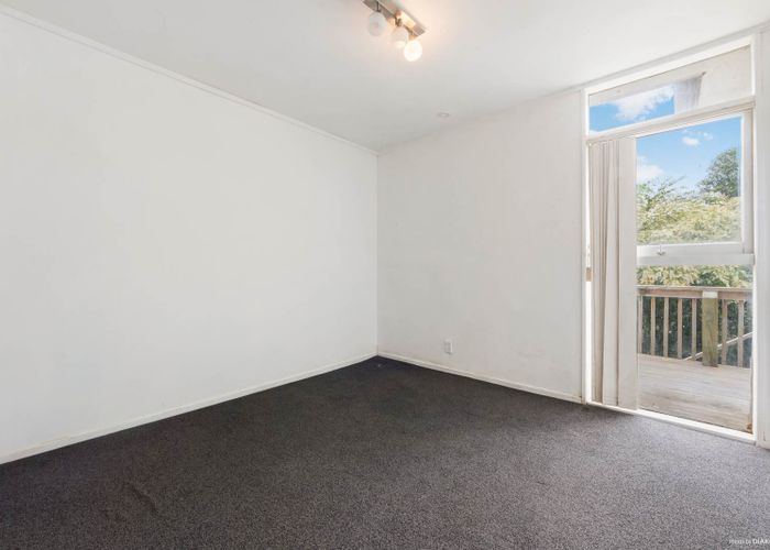  at 5/18 Commodore Drive, Lynfield, Auckland