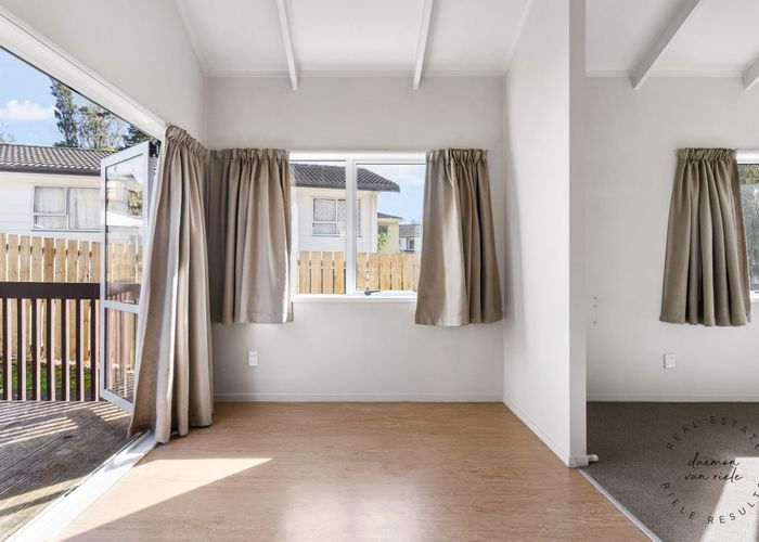  at 52 Moncrieff Avenue, Clendon Park, Manukau City, Auckland