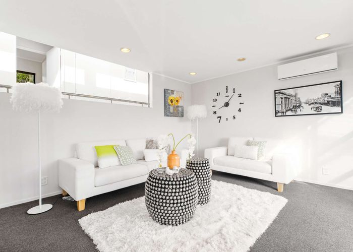  at 2/4 Dorrit Lane, Howick, Auckland