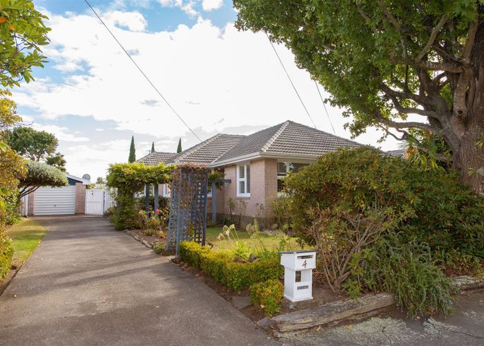  at 4 Vardon Crescent, Shirley, Christchurch