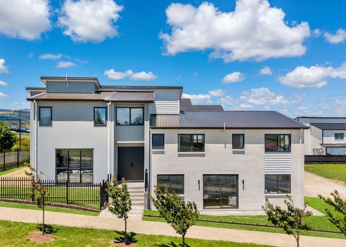  at 14 Parkmore Drive, Karaka, Franklin, Auckland