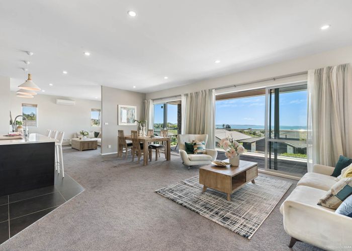  at 3 Ruth Craig Place, Stanmore Bay, Whangaparaoa