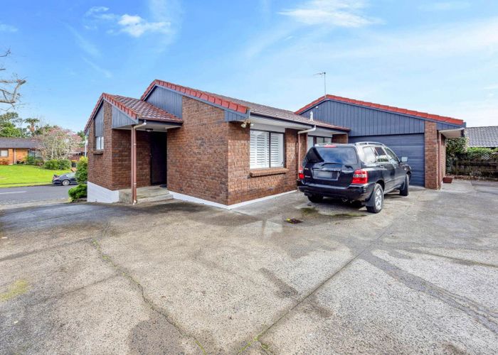  at 1/8 Northpark Avenue, Northpark, Manukau City, Auckland