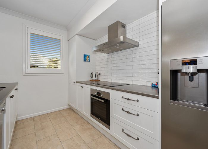  at 10 Te Huia Drive, Flagstaff, Hamilton