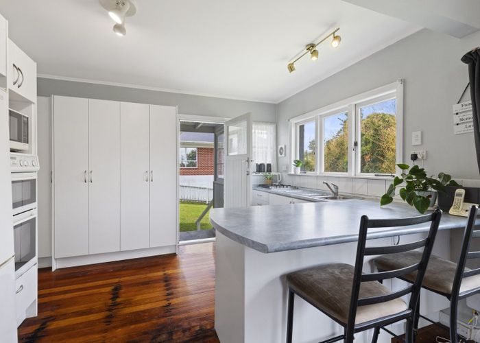  at 41 Kitchener Road, Waiuku, Franklin, Auckland