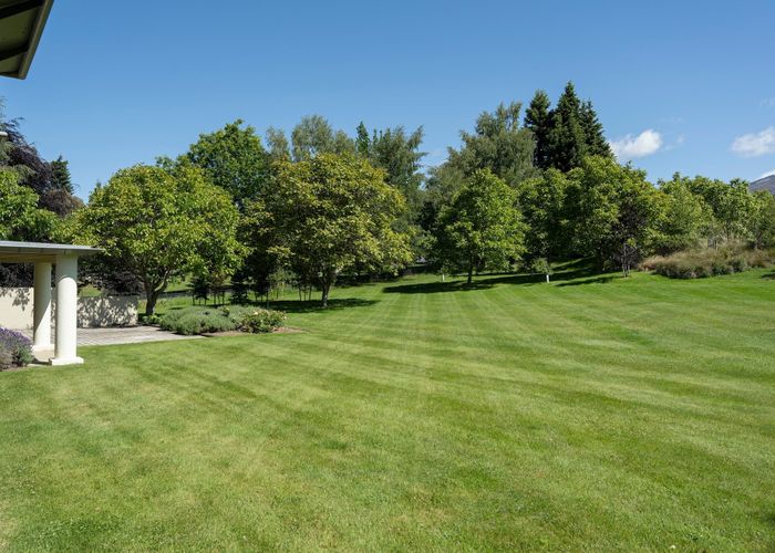  at 42 Central Park Avenue, Lake Hayes, Queenstown