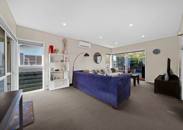  at 33 Marvon Downs Avenue, Pakuranga Heights, Manukau City, Auckland